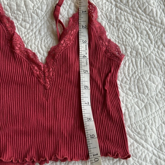 Beautiful lace /rib knit crop Cami size XS - Picture 5 of 6